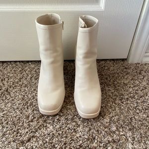 Steve Madden Boots